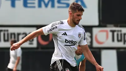 Beşiktaş'ta David Jurasek endişesi: Sol beke yeni transfer geliyor