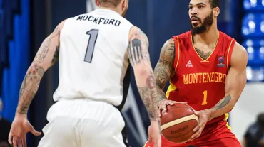 Justin Cobbs 1 yıl daha Mersin Spor'da