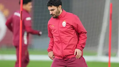 Galatasaray antrenmanında Kaan Ayhan gelişmesi Galatasaray antrenmanında Kaan Ayhan gelişmesi