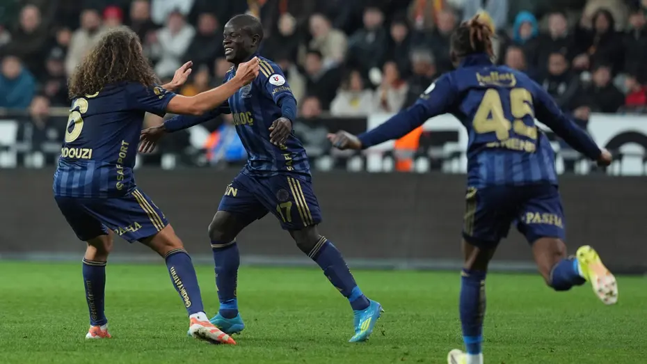 Jeneriklik gole imza atan Kante, Fransa'da haftanın 11'ine seçildi - 3