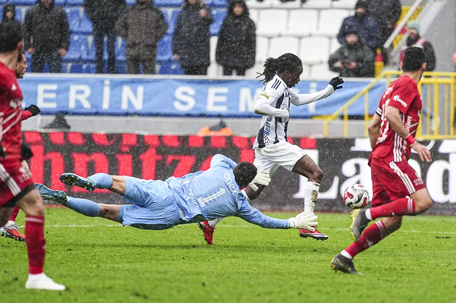 Transferin flaş takımı Kasımpaşa'dan golsüz beraberlik - 6