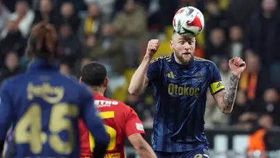 Fenerbahçe'de Skriniar maça devam edemedi