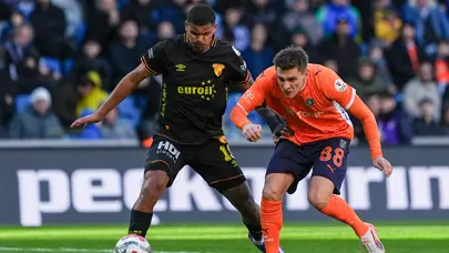 90+4'te sarı kart gören Kazımcan Karataş, Galatasaray maçında yok 90+4'te sarı kart gören Kazımcan Karataş, Galatasaray maçında yok