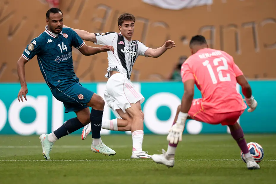 Kenan Yıldız, Maradona oldu: İnanılmaz tesadüf - 4 Kenan Yıldız, Maradona oldu: İnanılmaz tesadüf - 4