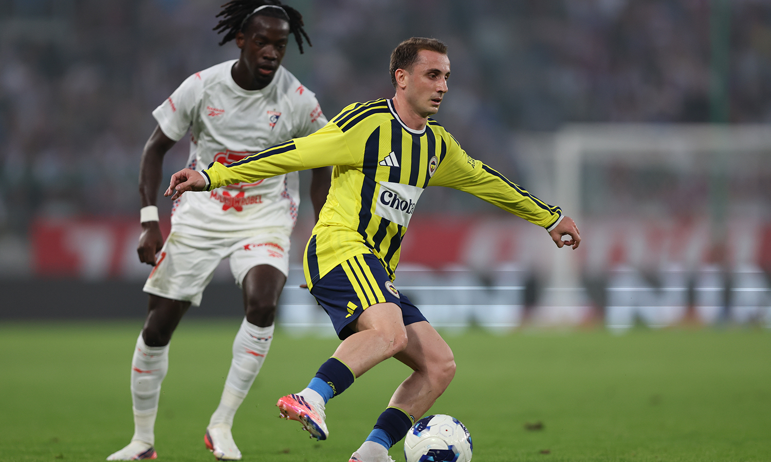 Fenerbahçe, Şampiyonlar Ligi'nde yoluna devam ediyor: Deplasmanda beraberlik yetti