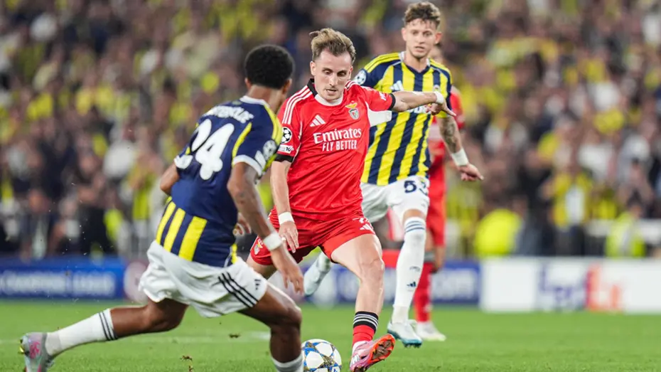"Birisi Mourinho'ya rakibin 10 kişi kaldığını söylesin" | Spor yazarları Fenerbahçe için ne dedi? - 4