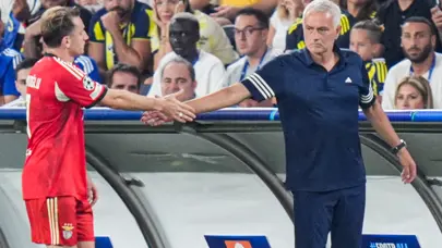 Benfica'da dibi gören Mourinho'nun Kerem Aktürkoğlu sözleri Portekiz'de olay oldu