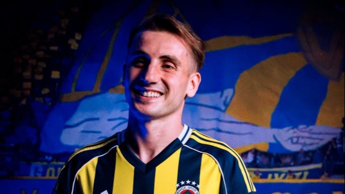 Fenerbahçe Adayı'ndan Kerem Aktürkoğlu'na Bireysel Sponsorluk: 'Vergisi Bile Benden!'