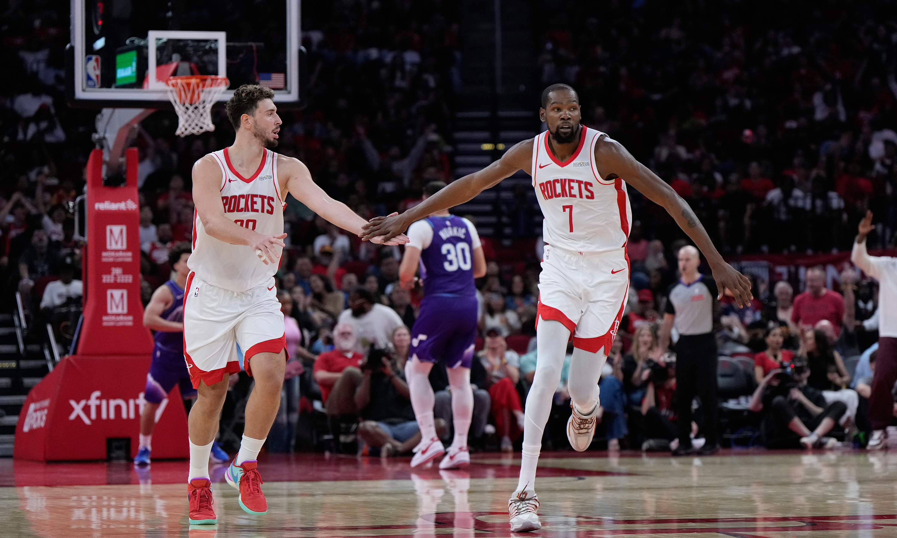 Kevin Durant, Alperen Şengün'ü yere göğe sığdıramadı