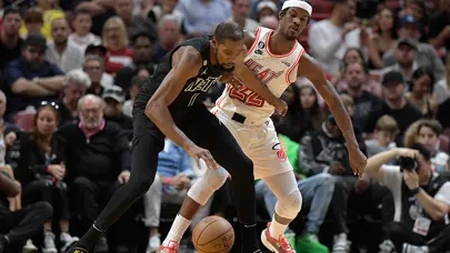 Kevin Durant en az 2 hafta yok!