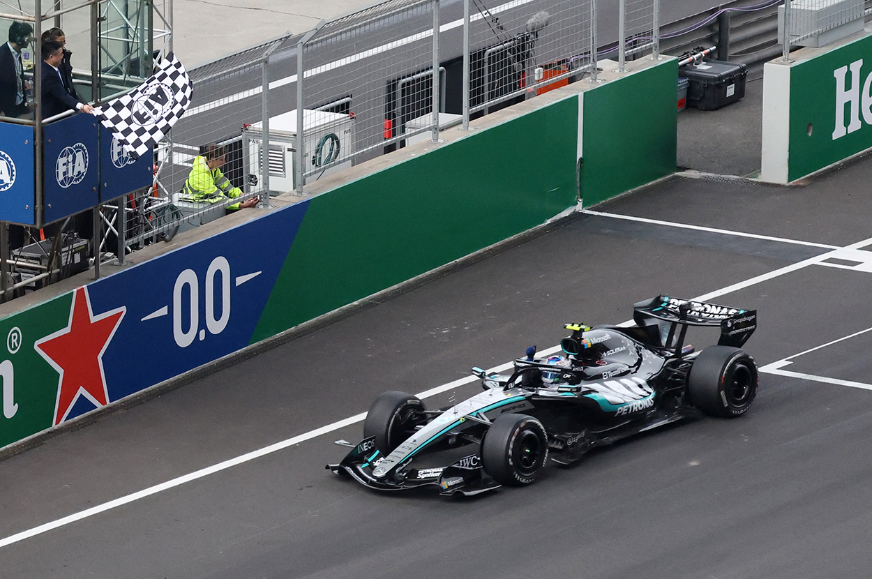 Formula 1'de Kimi Antonelli'den tarihi zafer