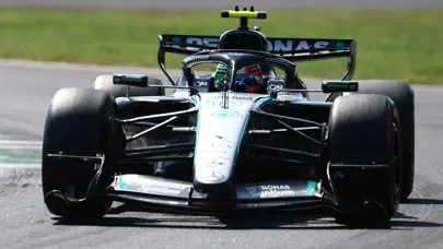 Monza'da nefes kesen yarış: Antonelli'den tarihi zafer Monza'da nefes kesen yarış: Antonelli'den tarihi zafer