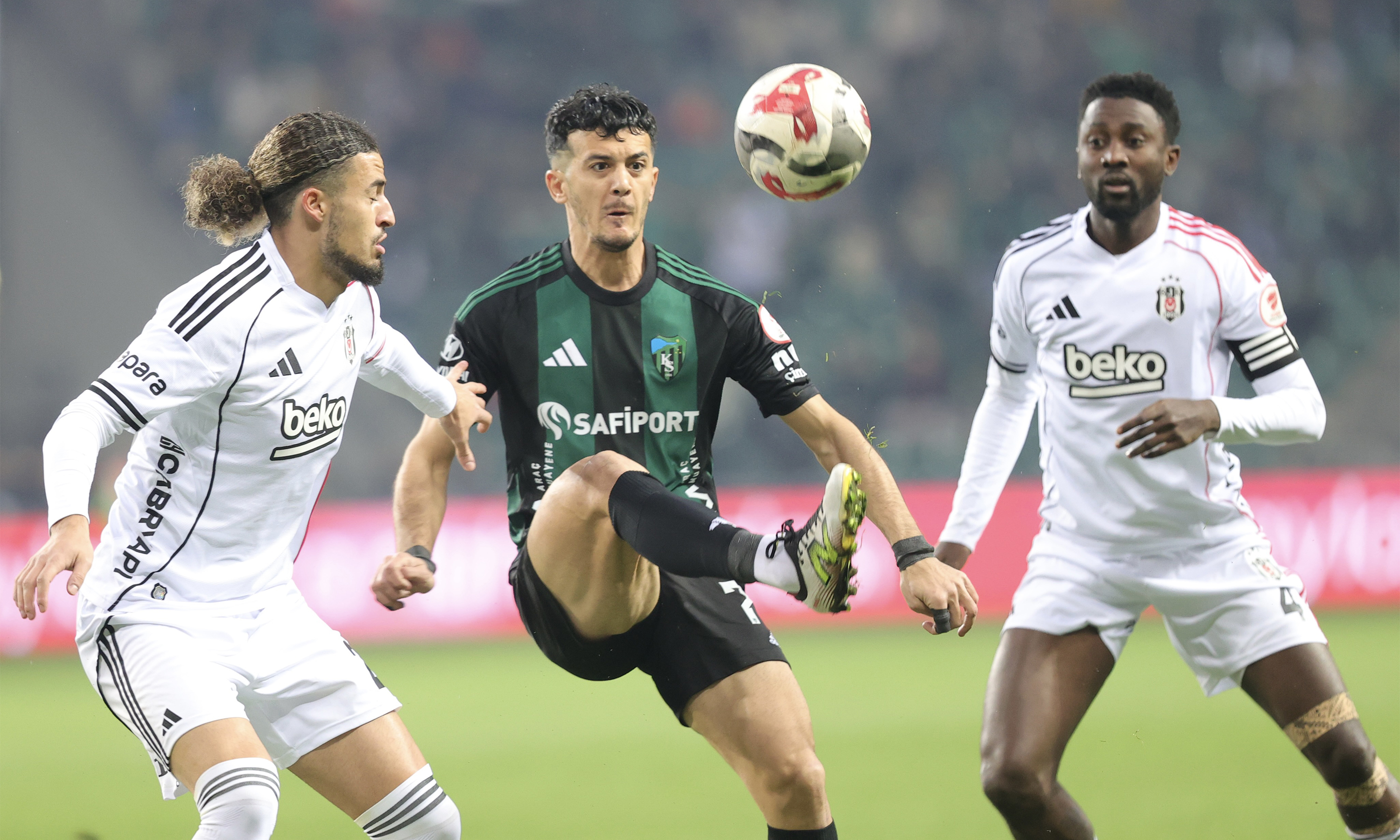 Beşiktaş, Ziraat Türkiye Kupası'nda Kocaelispor'a takıldı