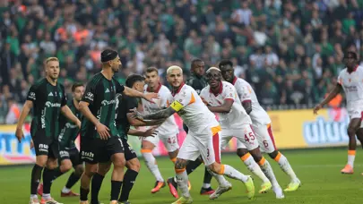 VAR kayıtları yayınlandı: Galatasaray'ın iptal edilen golündeki konuşmalar yer aldı