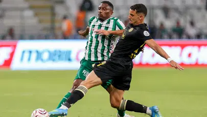 Konyaspor-Rizespor maçında inanılmaz son! Galibiyet 90+7'de geldi Konyaspor-Rizespor maçında inanılmaz son! Galibiyet 90+7'de geldi
