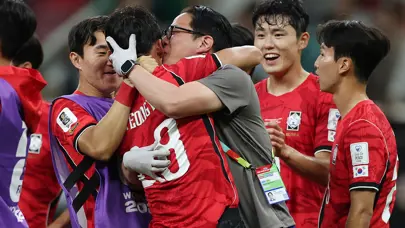 Hyeon-Gyu Oh 38 derece ateşle golünü attı, halk kahramanı oldu: Bir yılan balığı çorbası hikayesi! Hyeon-Gyu Oh 38 derece ateşle golünü attı, halk kahramanı oldu: Bir yılan balığı çorbası hikayesi!