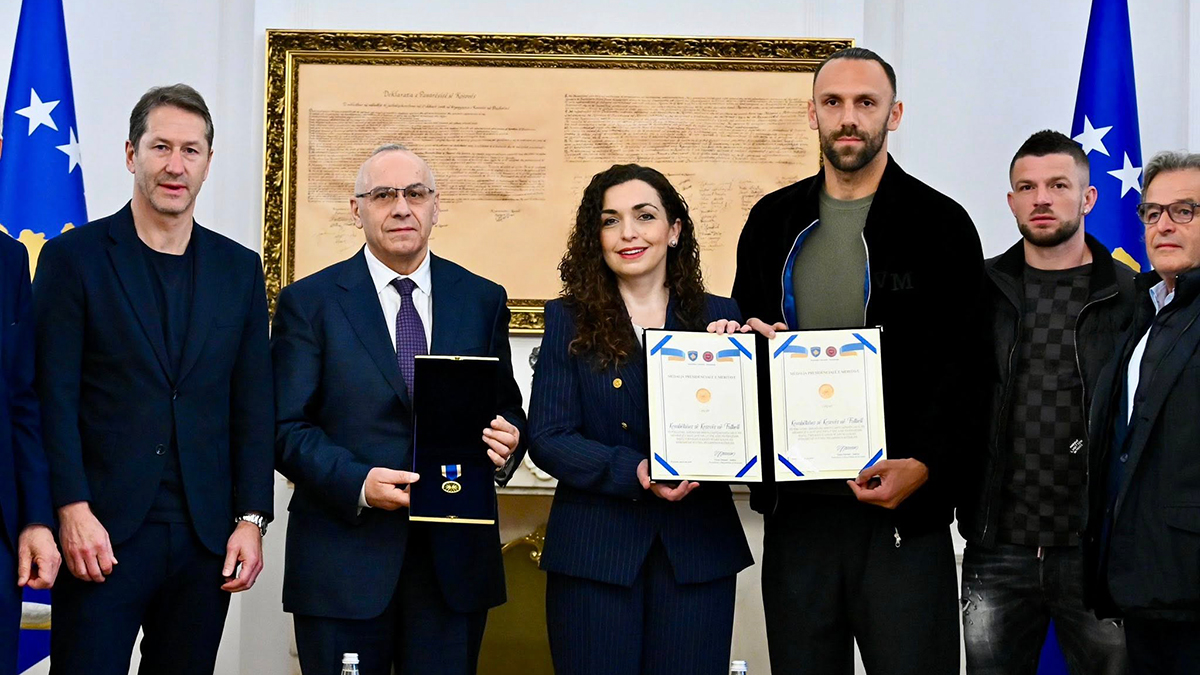 Kosova'da Teselli Zirvesi: Dünya Kupası Yerine Madalya Kaptılar!