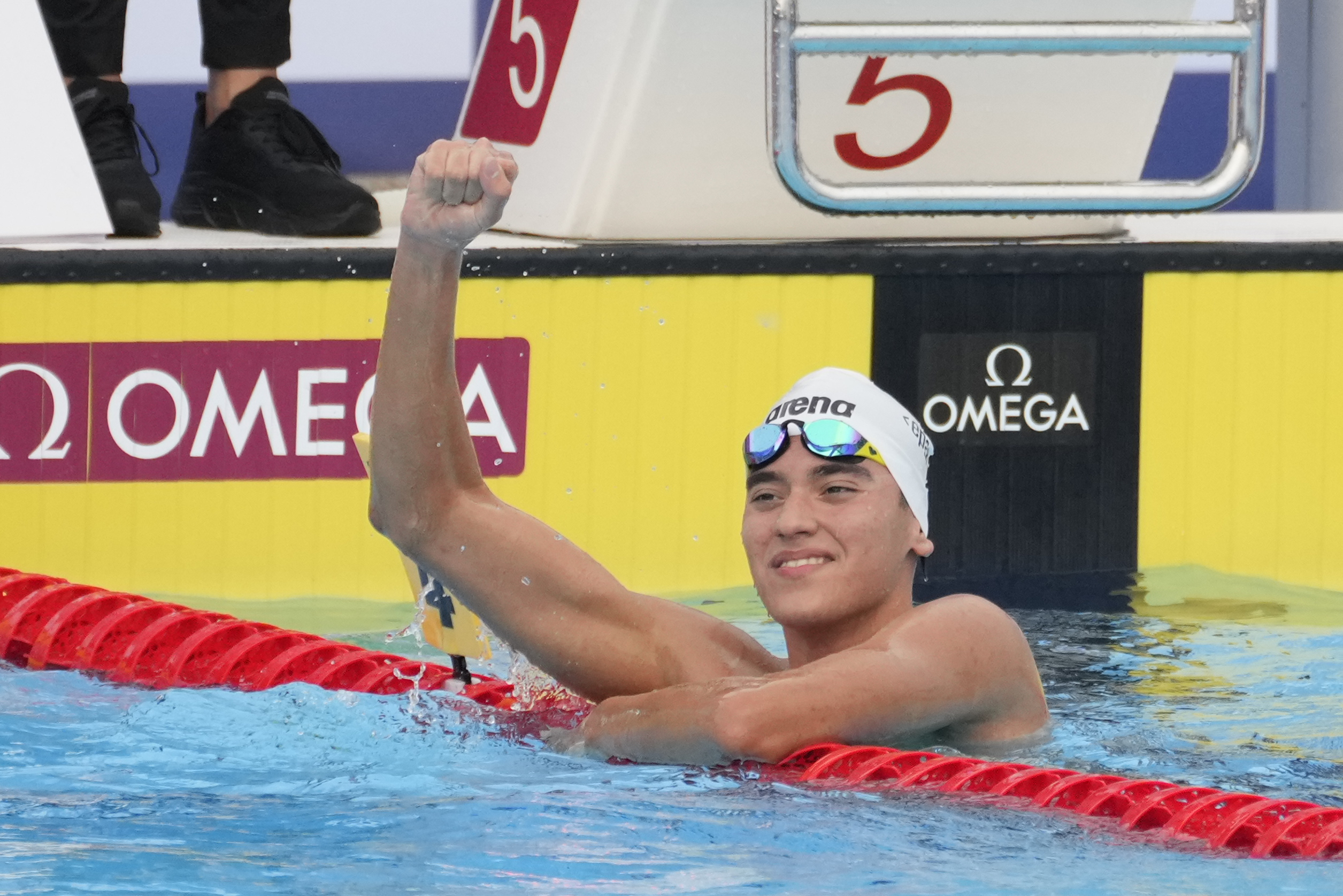 Milli yüzücü Kuzey Tunçelli, Teksas Üniversitesi'nin takımına girdi