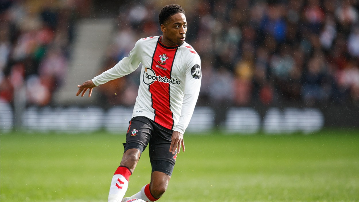 Osayi Samuel'den vazgeçen Beşiktaş'ın yeni sağ beki belli oluyor: Resmi görüşmeler başladı