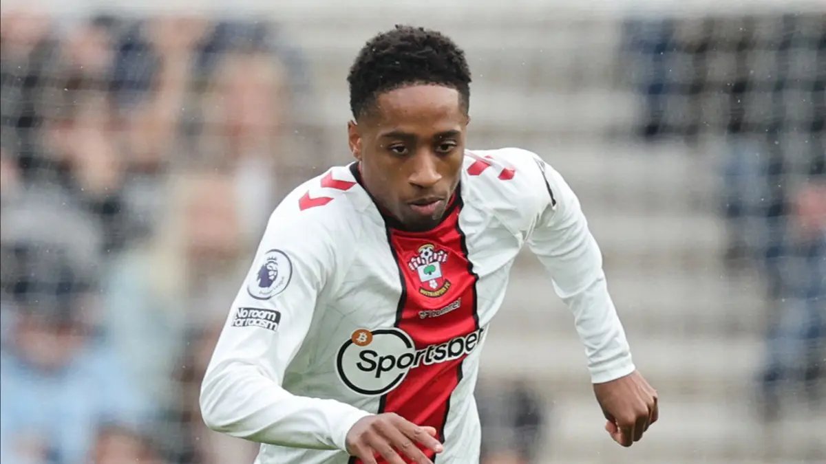 Beşiktaş'ta şok gelişme: Kyle Walker-Peters'tan vazgeçildi