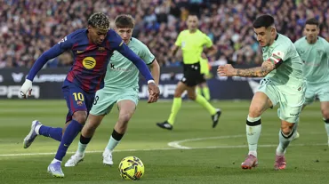 Barcelona, Camp Nou'ya 4 golle geri döndü