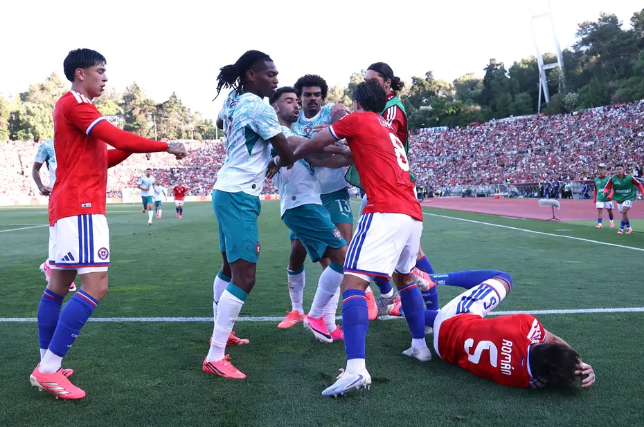 Rafael Leao'yu bekleyen büyük tehlike! Gözü kulağı FIFA'dan gelecek haberde - 2