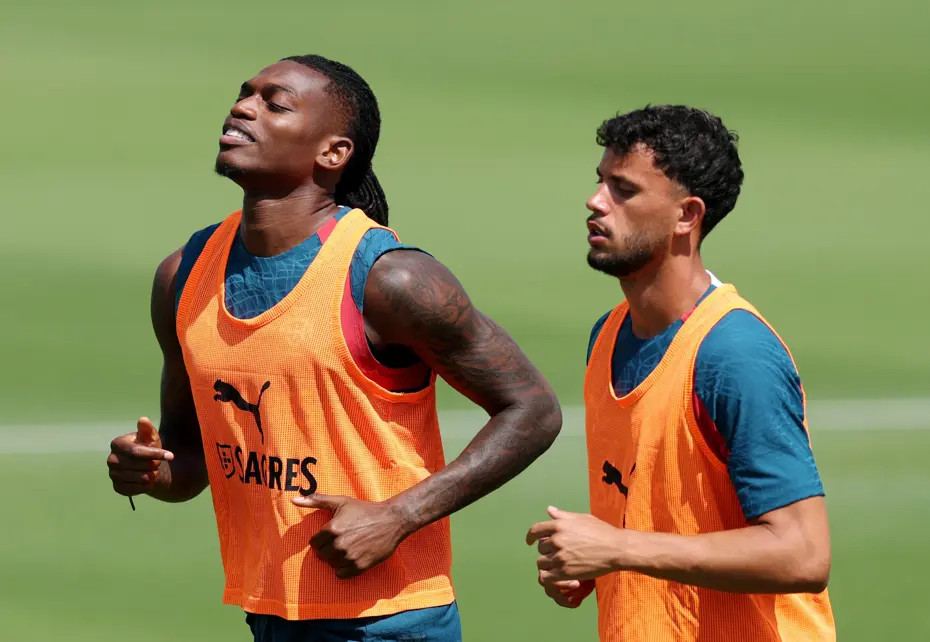 rafael-leao-dan-galatasaray-ve-fenerbah-e-ye-k-t-haber-gitmek