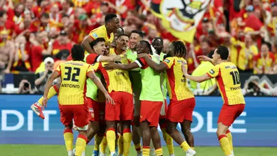 Lens'ten Fransa Kupası'nda tarihi şampiyonluk: Kupa 3 golle geldi