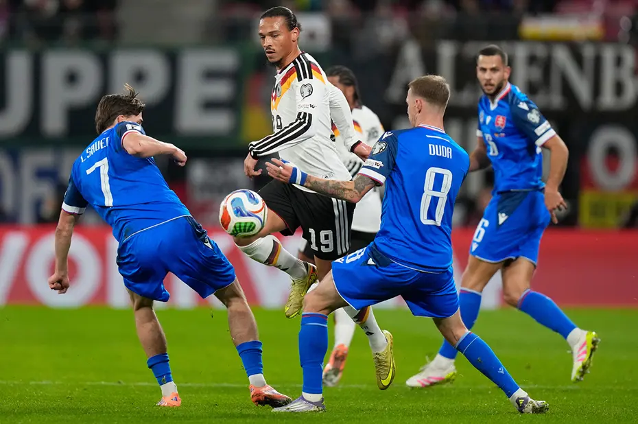 Almanya'da manşetler Leroy Sane ile yanıyor: Milli maçtaki görüntüsü gündeme oturdu - 7