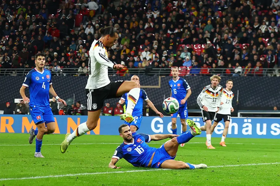 Almanya'da manşetler Leroy Sane ile yanıyor: Milli maçtaki görüntüsü gündeme oturdu - 10