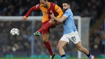 Galatasaray'da sakatlık: Oyundan çıkmak zorunda kaldı