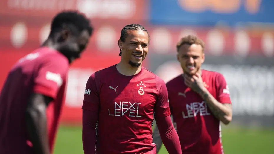 Galatasaray, Antalyaspor maçı öncesi hücum ve savunma çalıştı