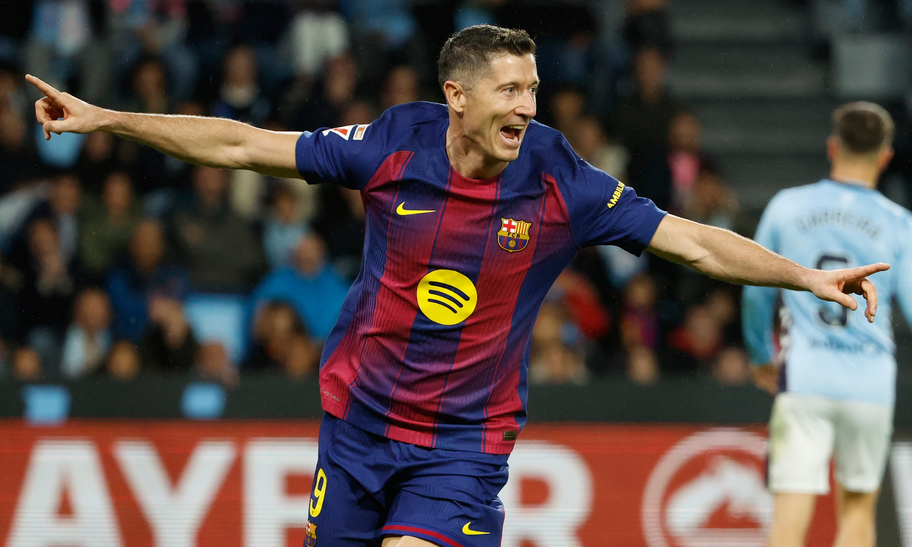 Fenerbahçe'yle anılan Robert Lewandowski kritik kararın eşiğinde