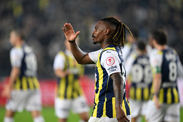 Lincoln Henrique'ye Fener'den Sonra Bursaspor 'Ailesi': Kim Bilebilirdi ki!