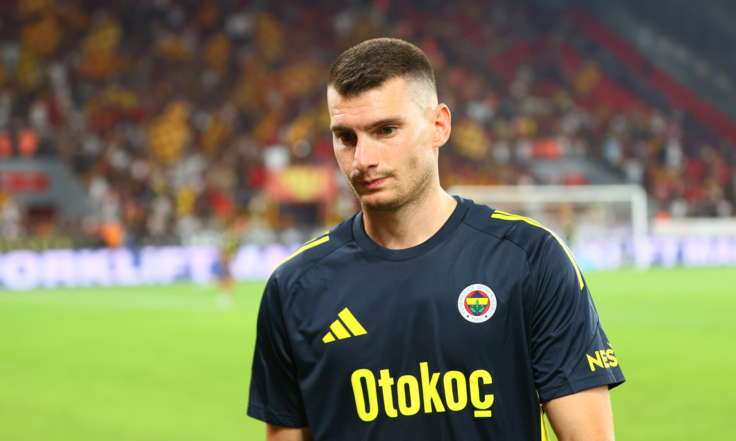 Dinamo'dan Fener'e Mesaj: Livakovic Fısıldadı, Hocanın Kariyeri Tek Maça Bağlı!
