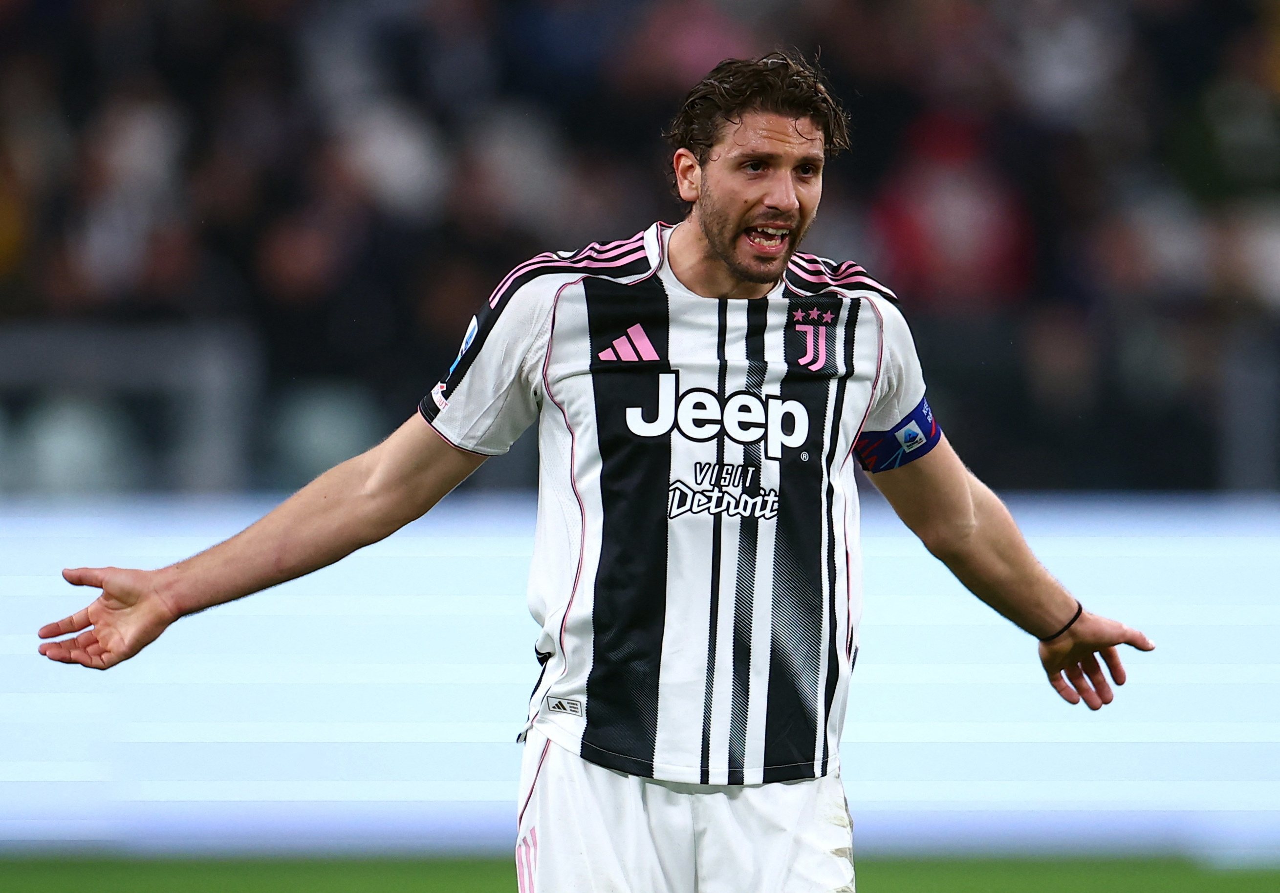 Manuel Locatelli, Juventus'ta kalıyor