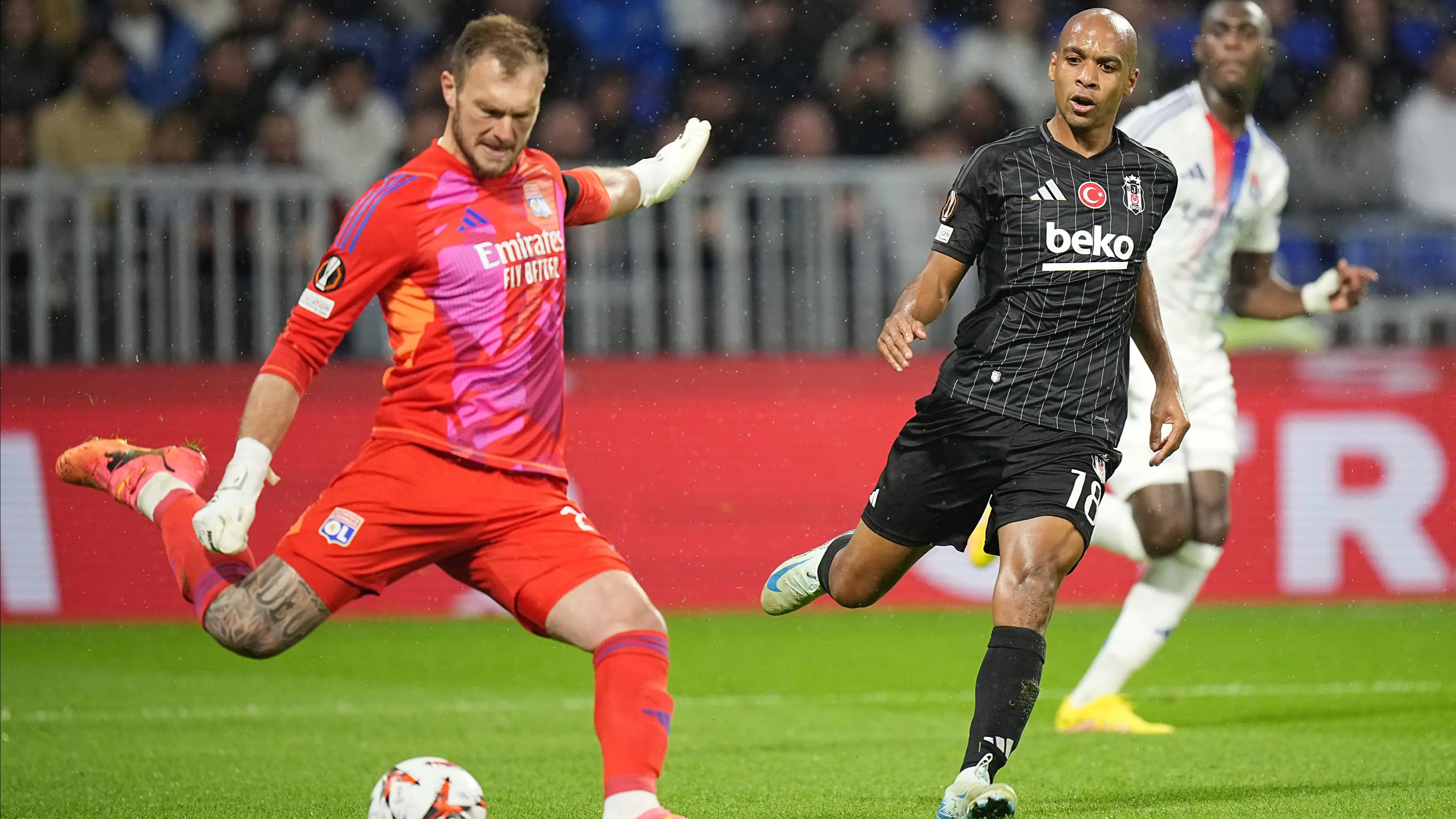 Galatasaray ile adı anılan Lucas Perri, 15 milyon euroya transfer oluyor