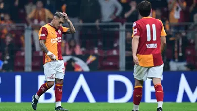 Torreira'nın kırmızı kartında neler konuşuldu? 7. haftanın VAR kayıtları açıklandı Torreira'nın kırmızı kartında neler konuşuldu? 7. haftanın VAR kayıtları açıklandı