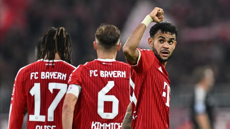 Luis Diaz'dan inanılmaz performans! Bayern, Leipzig'e gol oldu yağdı