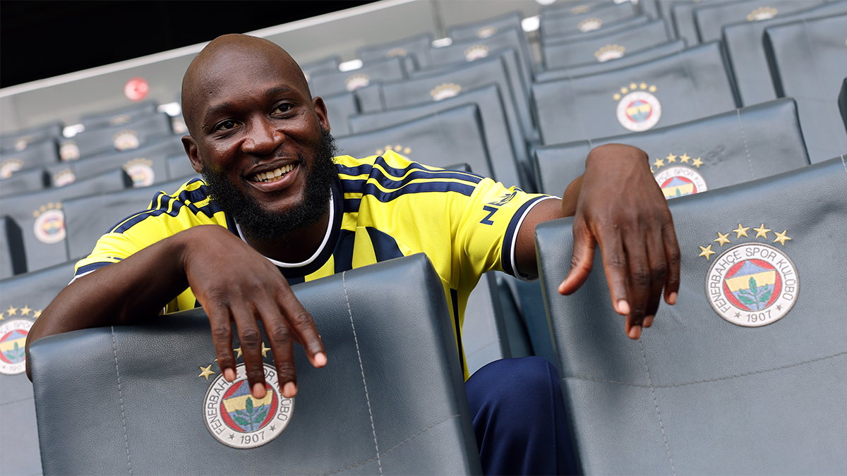 Fenerbahçe'nin UEFA kadrosunda değişiklikFenerbahçe'nin UEFA kadrosunda değişiklik