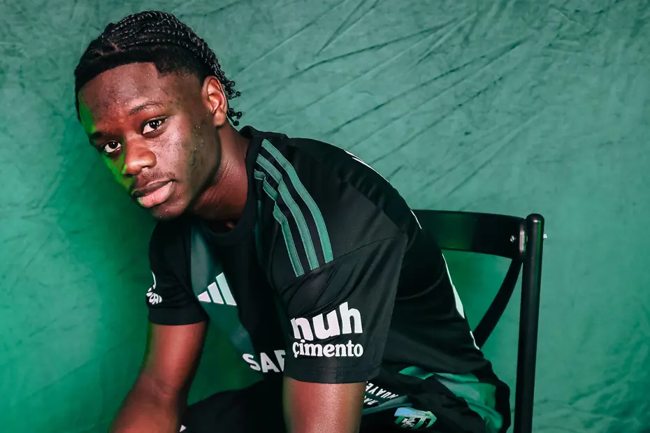 Manchester City'den Kocaelispor'a: 2.5 yıllık imza resmen açıklandı - 3