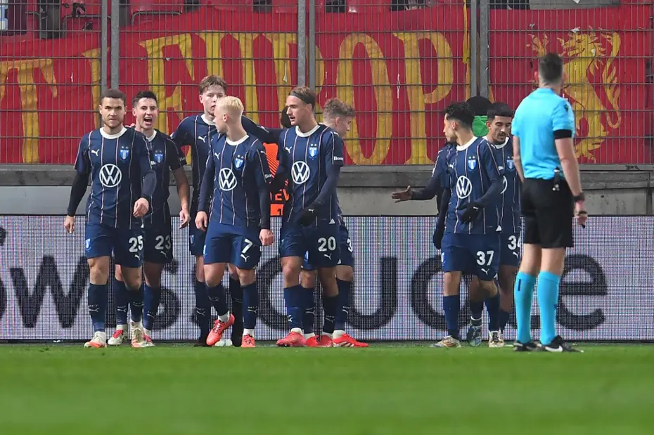 Fenerbahçe'nin UEFA Avrupa Ligi'ni ilk 8'de bitirme ihtimali ortaya çıktı: Yapay zeka hesapladı - 35 Fenerbahçe'nin UEFA Avrupa Ligi'ni ilk 8'de bitirme ihtimali ortaya çıktı: Yapay zeka hesapladı - 35