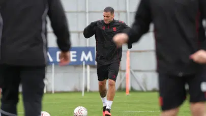 Sivasspor'da Sarıyer mesaisi devam ediyor Sivasspor'da Sarıyer mesaisi devam ediyor