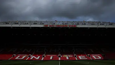 Manhester United'da 3 ayrılık resmen açıklandı Manhester United'da 3 ayrılık resmen açıklandı