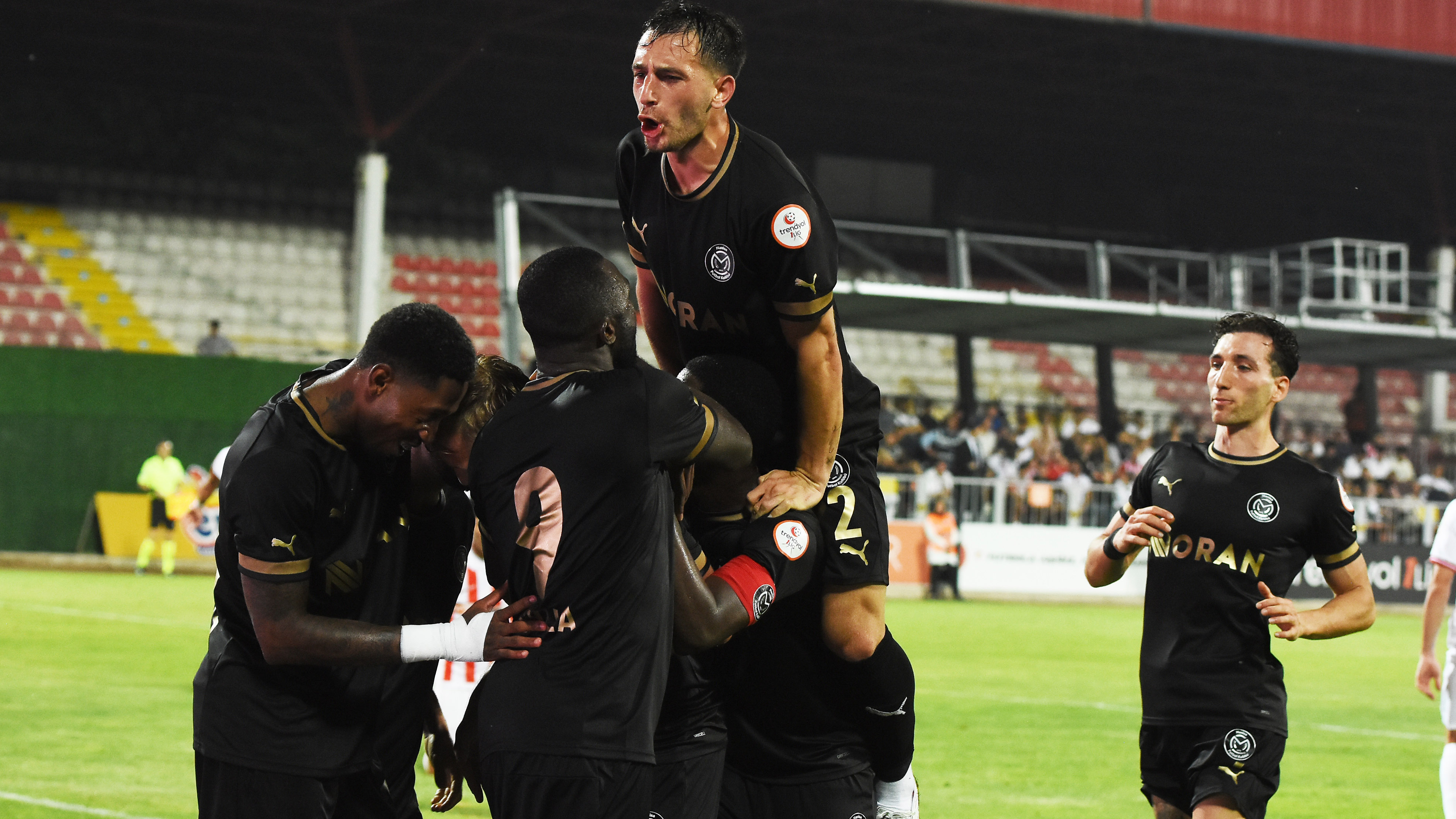 1. Lig'de sezon açıldı: Manisa FK deplasmanda galip