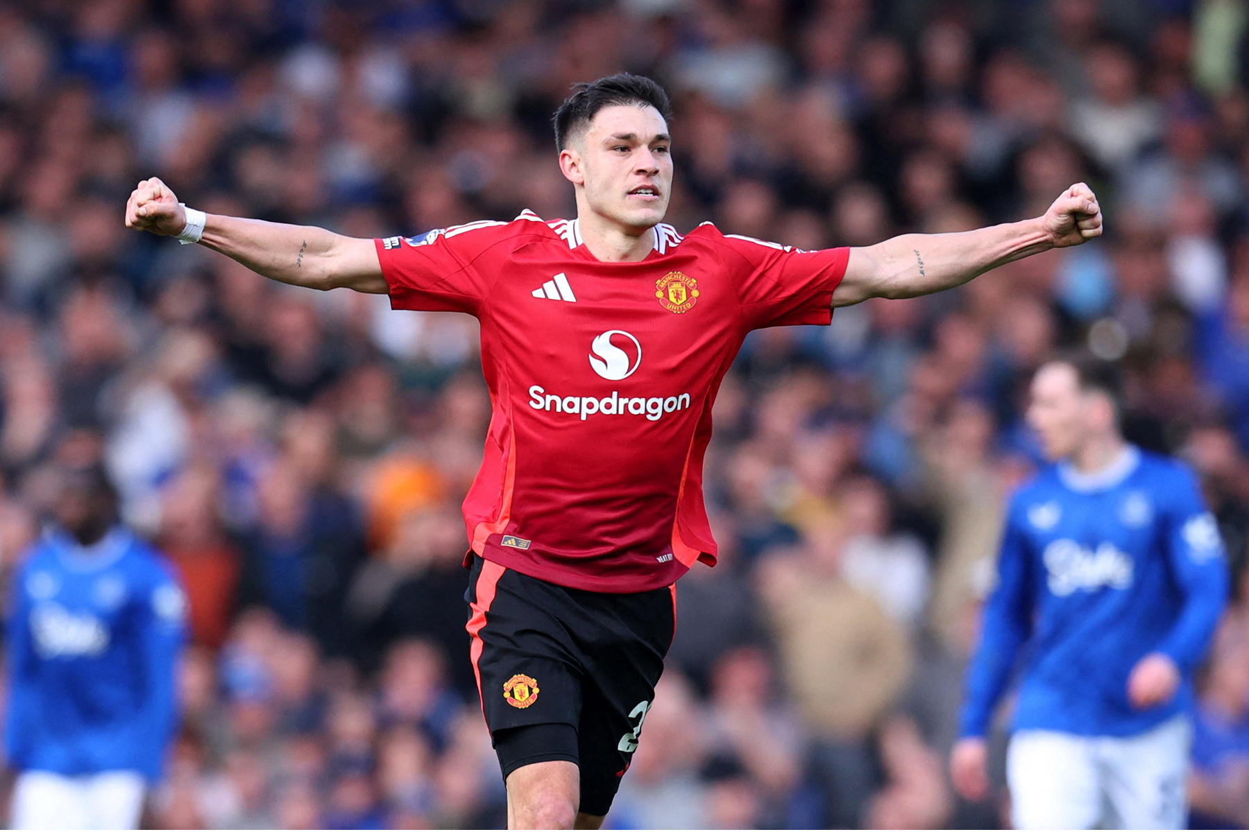 Galatasaray'ın orta saha hedefinde engel: Transferde bonservis ve teklif belli oldu