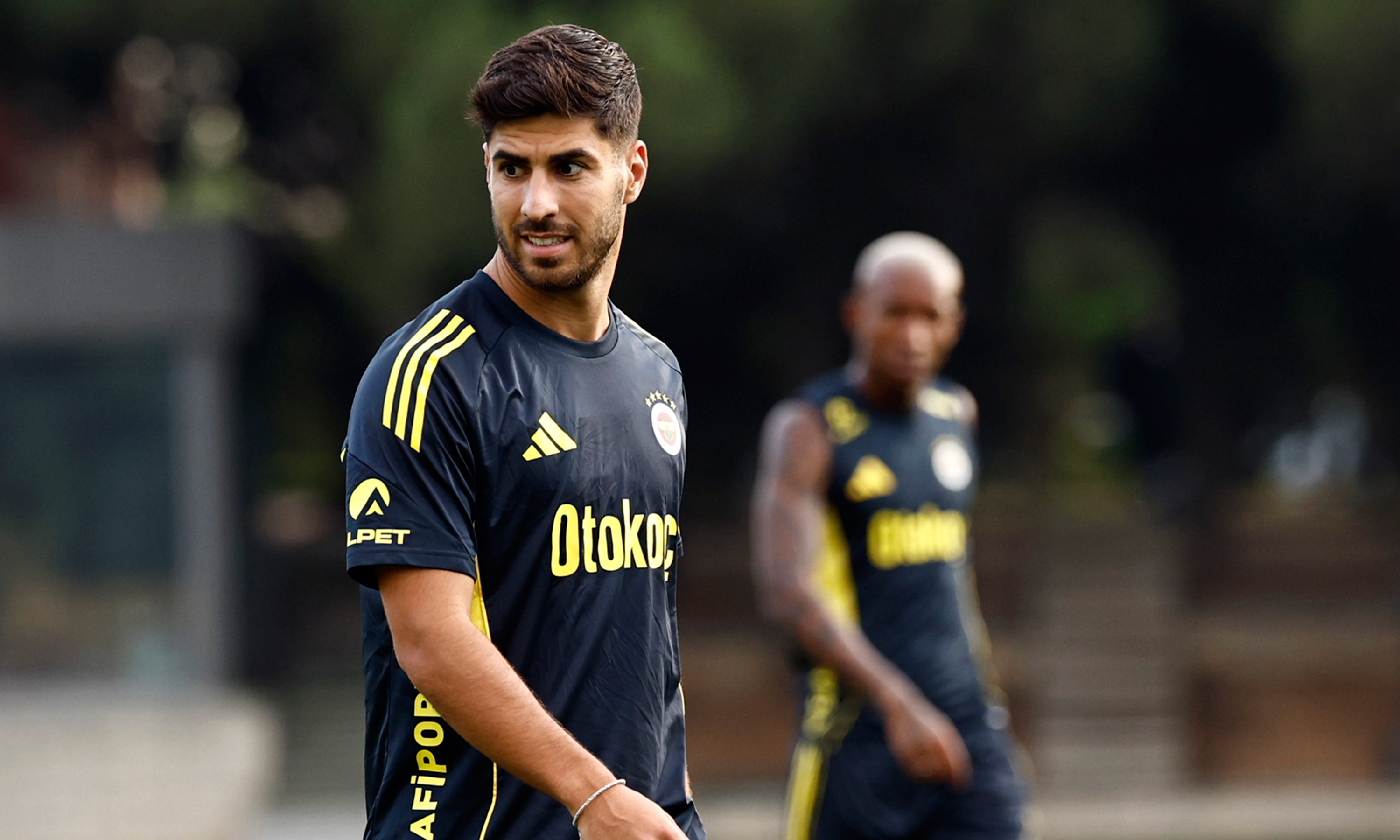 Asensio'nun Kadıköy Mesaisi Başladı: Önce Çekirdek, Sonra Çim!