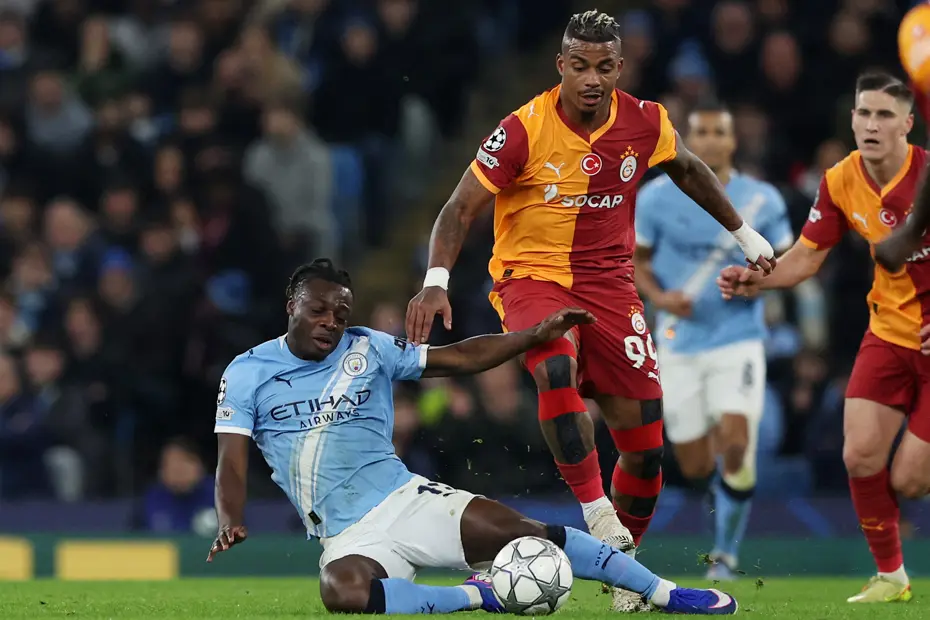 Galatasaray'ın yıldızı Şampiyonlar Ligi'nde cezalı duruma düştü - 3