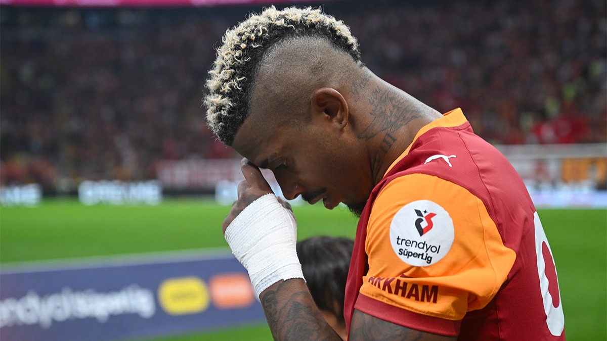 Galatasaray'da Lemina Mesaisi: Kontrat Uzuyor, Cüzdan Şişiyor!