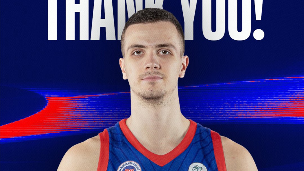 Bahçeşehir Koleji'nden 2.13'lük pivotuna veda